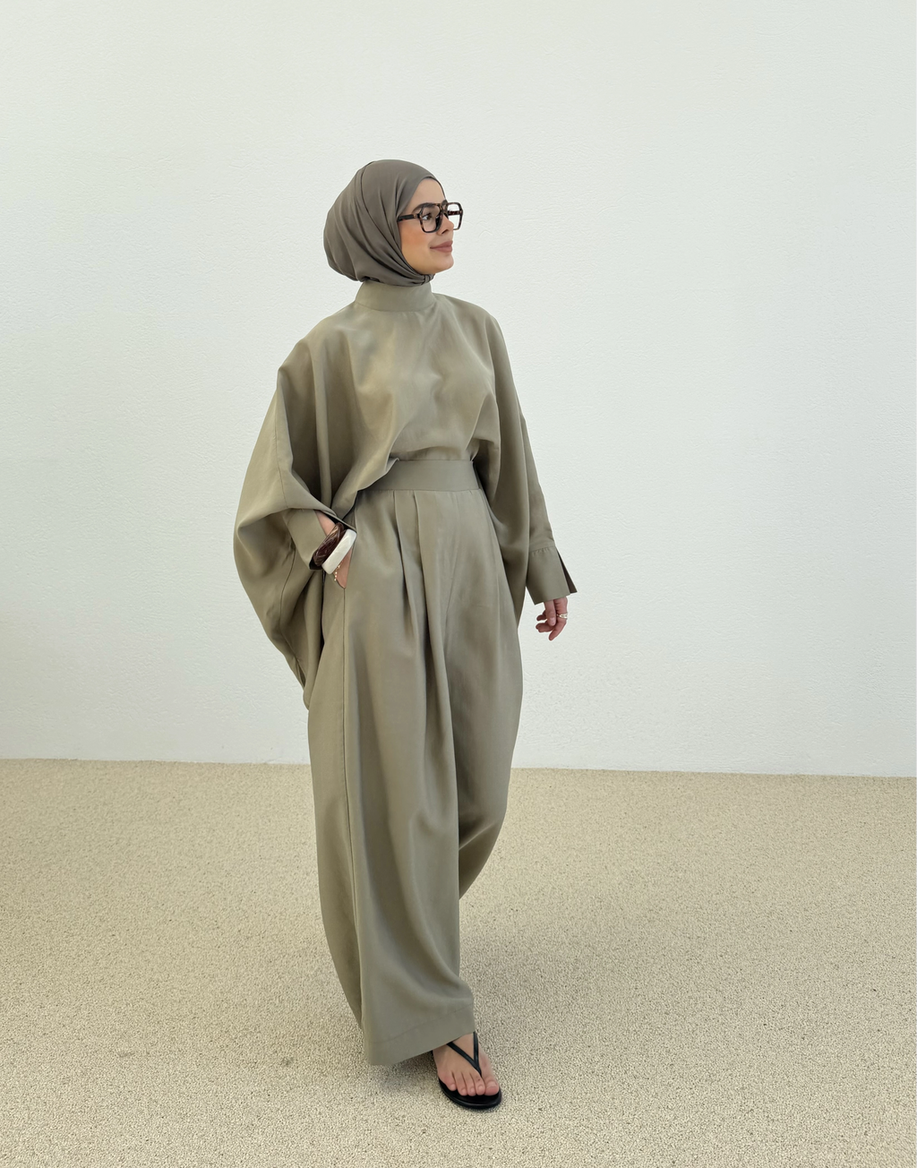 The Layer Set in Sage Green - REVA Essentials 01