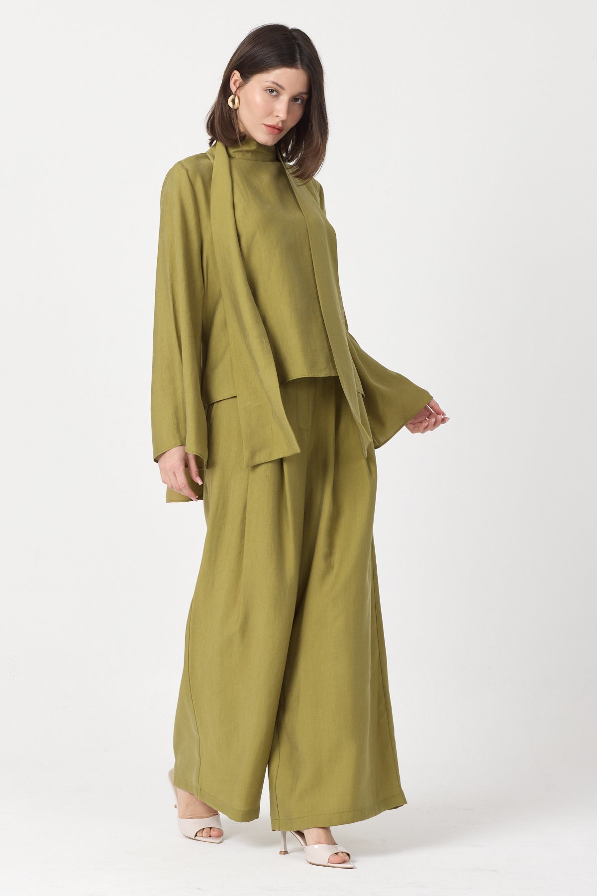 Khaki olive