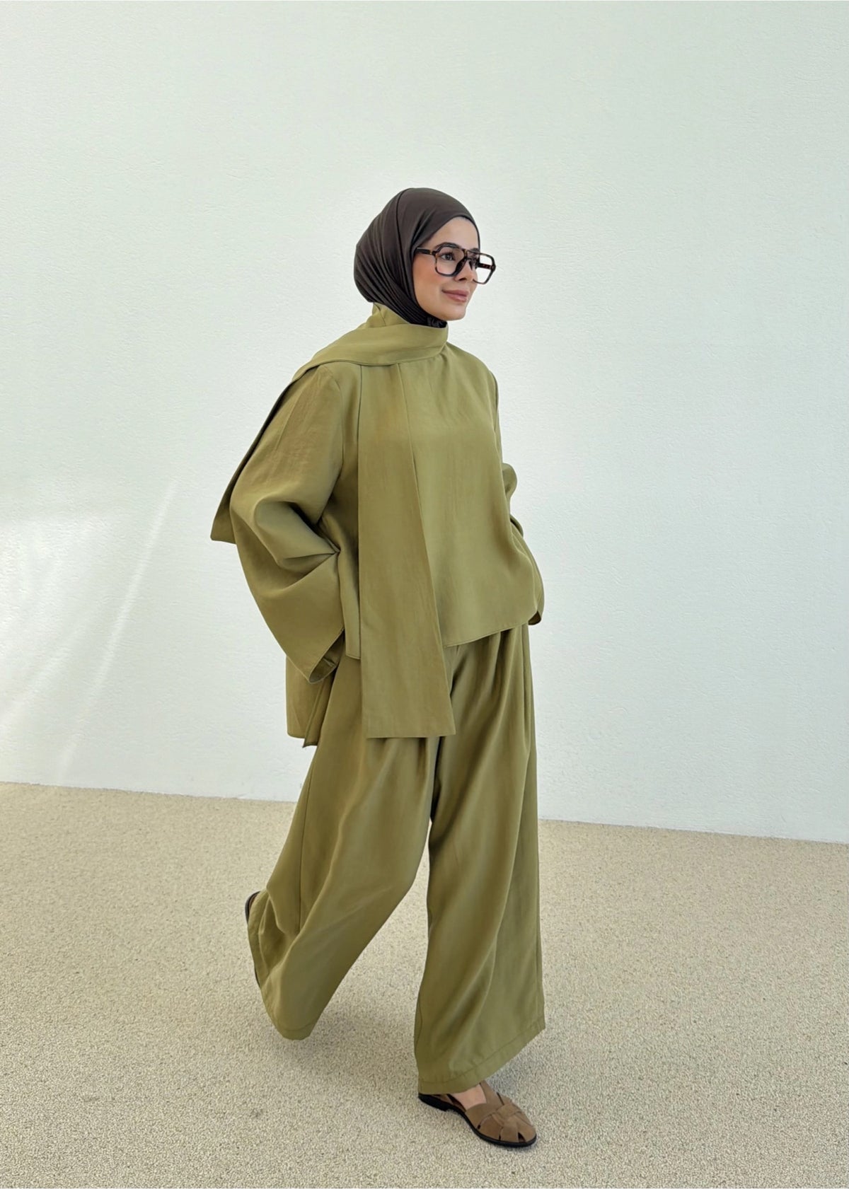 The Drape Set in Khaki