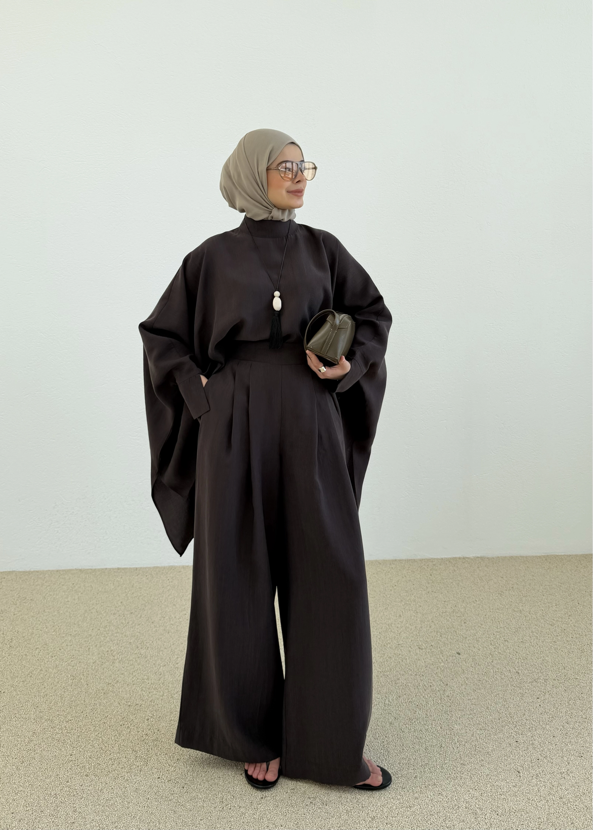 The Layer Set in Brown - REVA Essentials 01